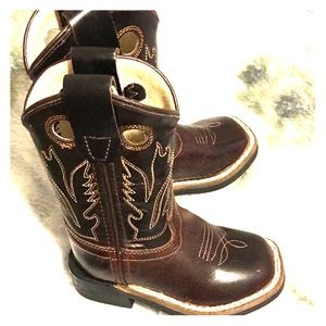 Western Cowboy boots Size 4 worn once